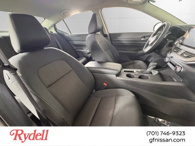 2025 Nissan Altima SV FWD