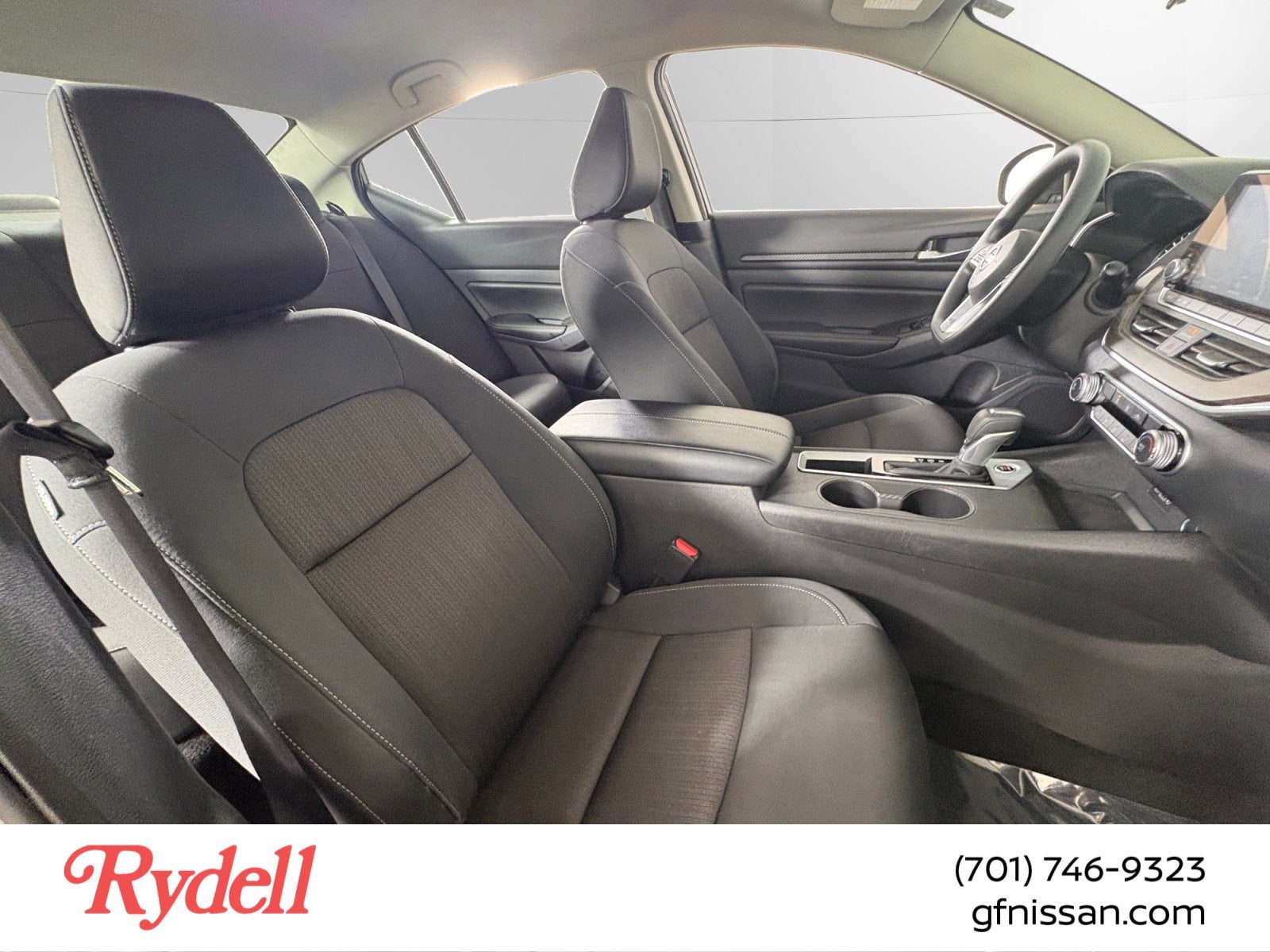 2025 Nissan Altima SV FWD