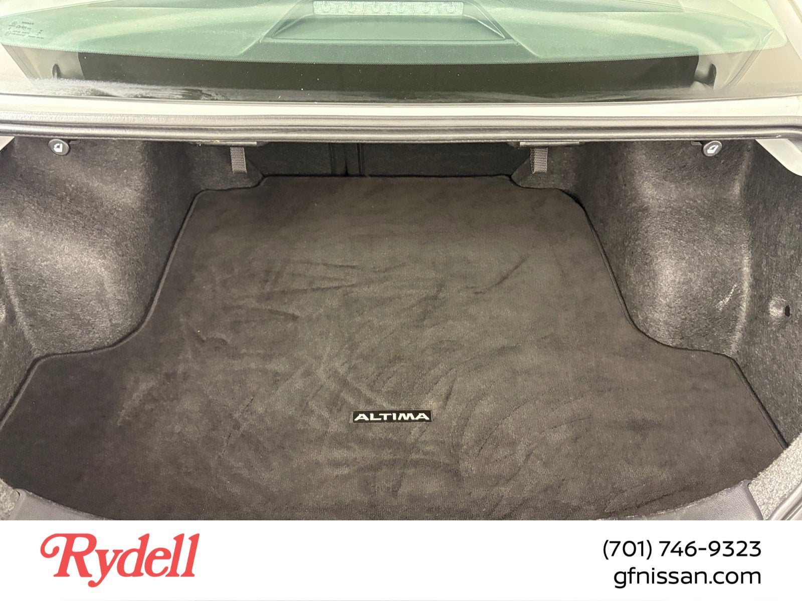 2025 Nissan Altima SV FWD