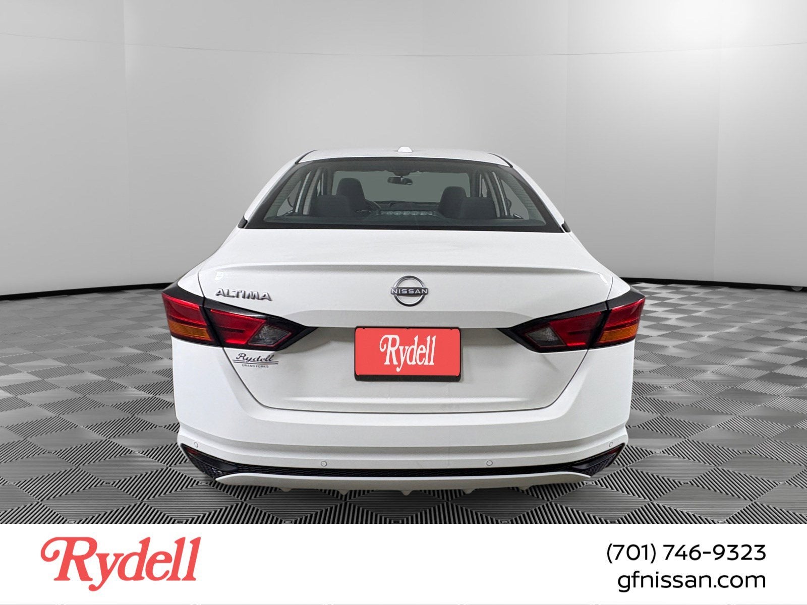 2025 Nissan Altima SV FWD