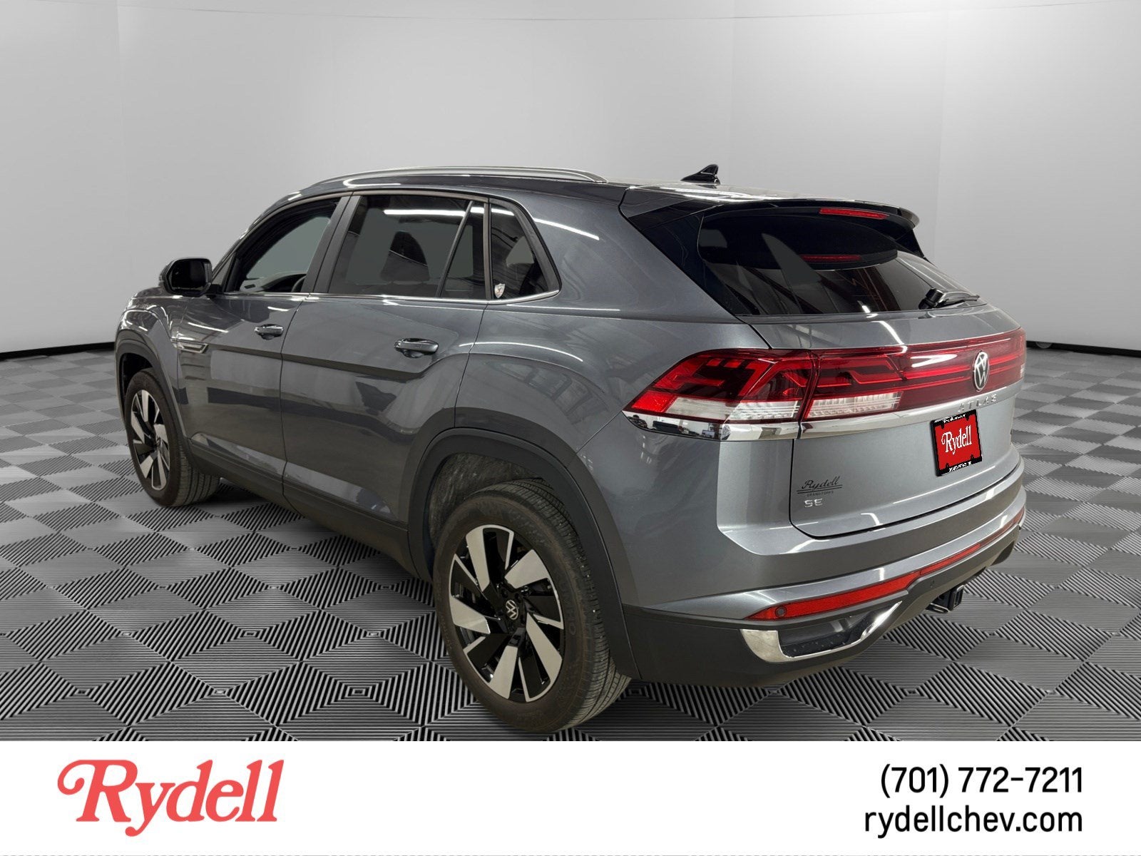 2024 Volkswagen Atlas Cross Sport 2.0T SE w/Technology