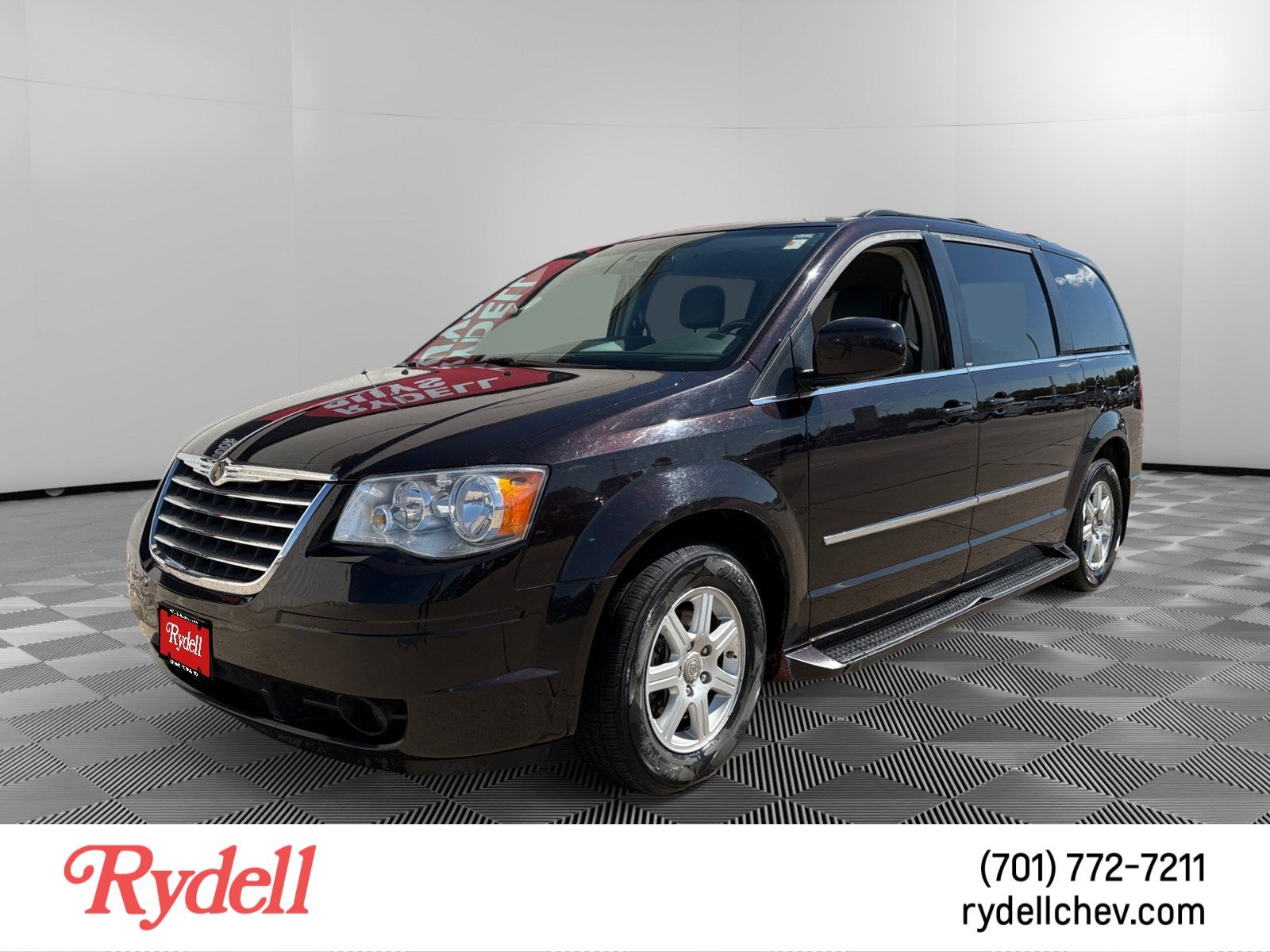 2010 Chrysler Town & Country Touring Plus