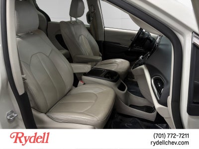 2020 Chrysler Pacifica Touring L Plus