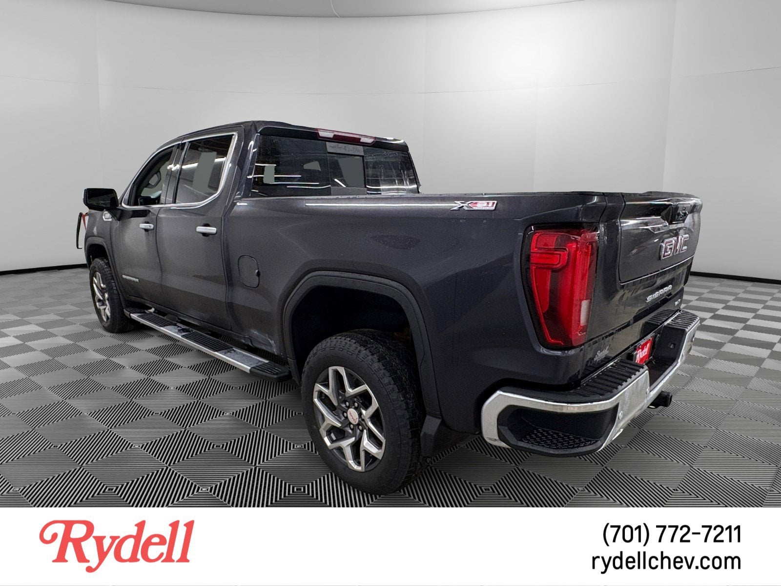 2024 GMC Sierra 1500 SLT