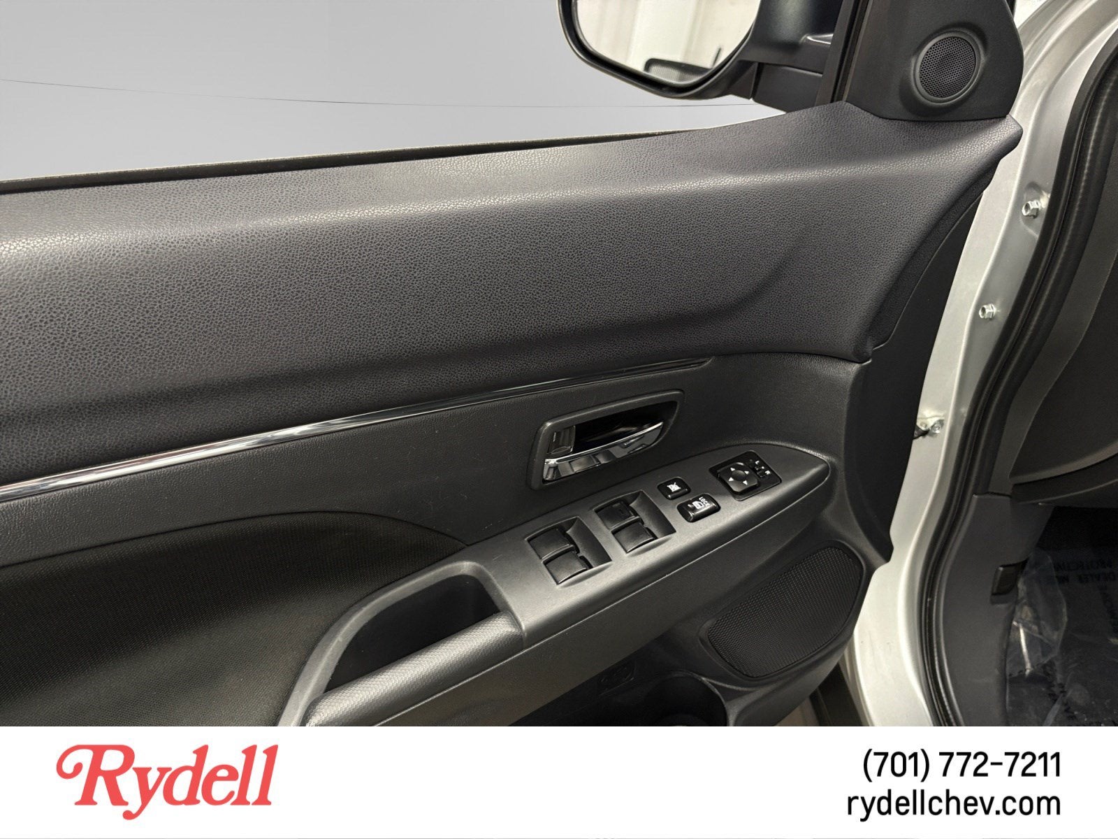 2024 Mitsubishi Outlander Sport S