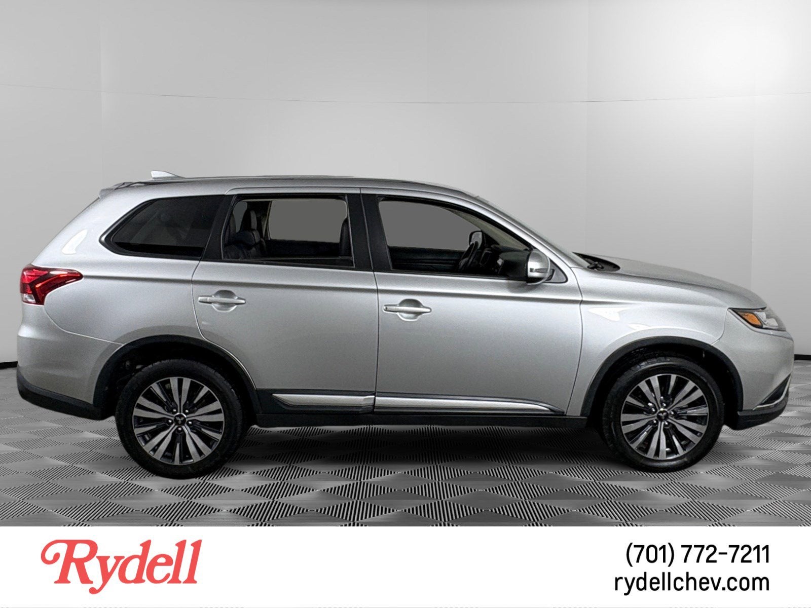 2019 Mitsubishi Outlander SE