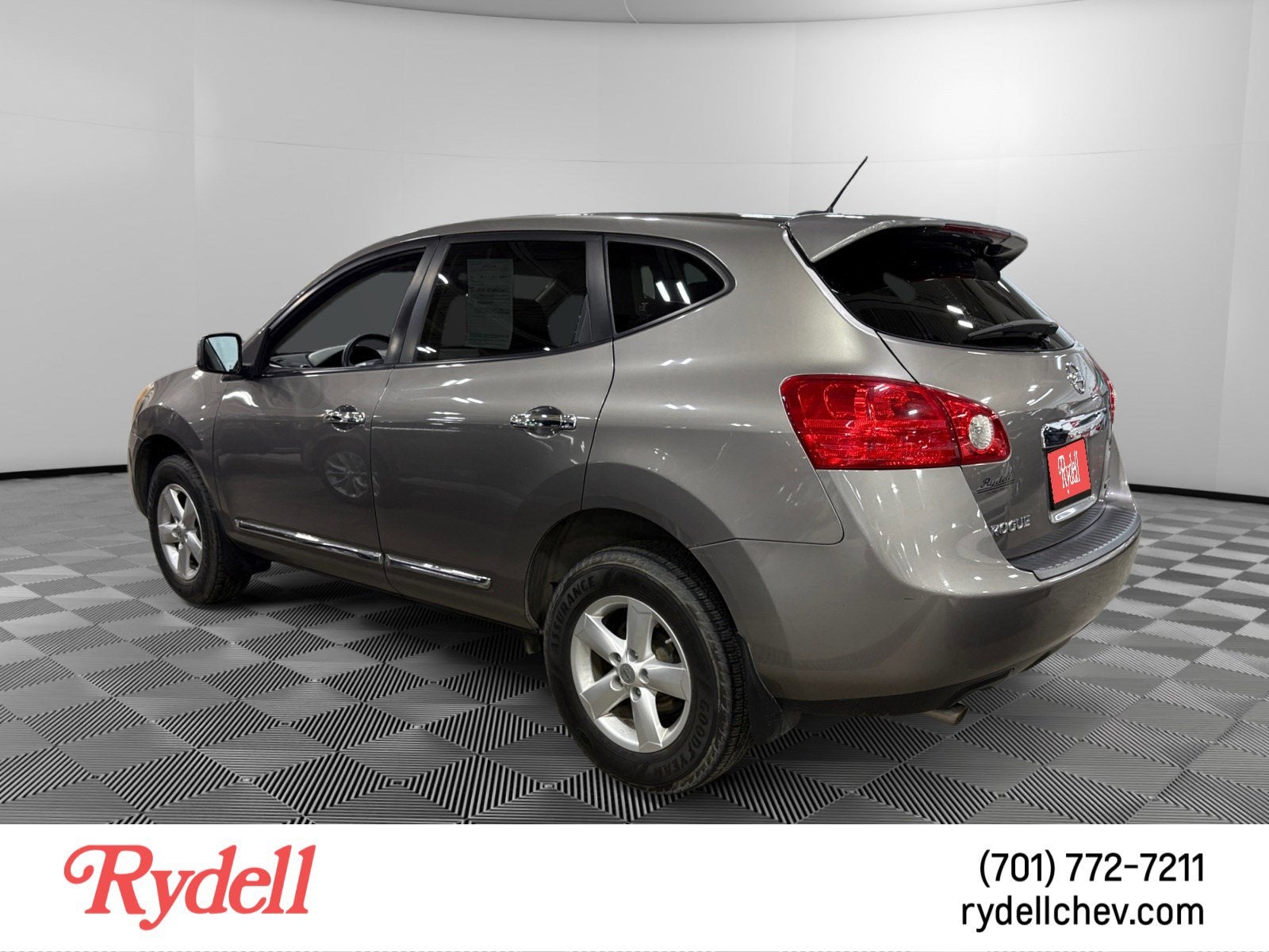 Used 2013 Nissan Rogue S with VIN JN8AS5MVXDW147869 for sale in Grand Forks, ND