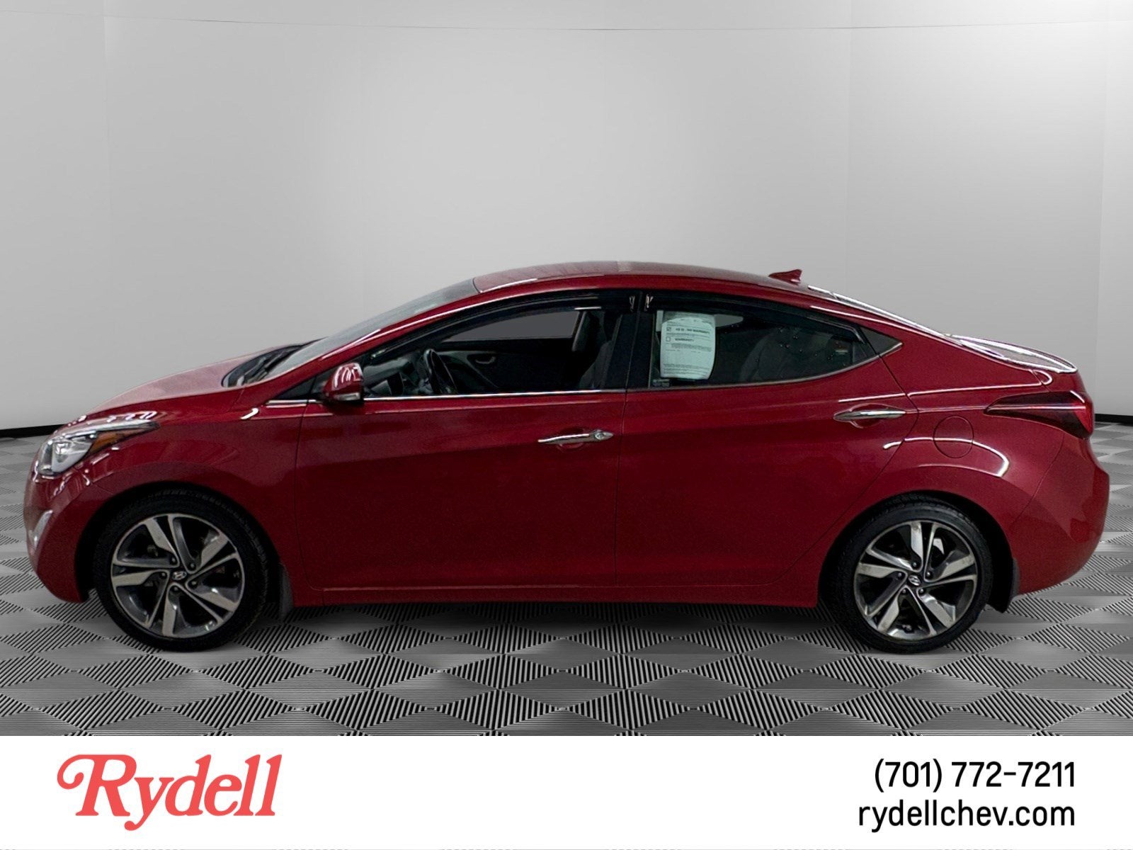 Used 2015 Hyundai Elantra Limited with VIN KMHDH4AE7FU327553 for sale in Grand Forks, ND