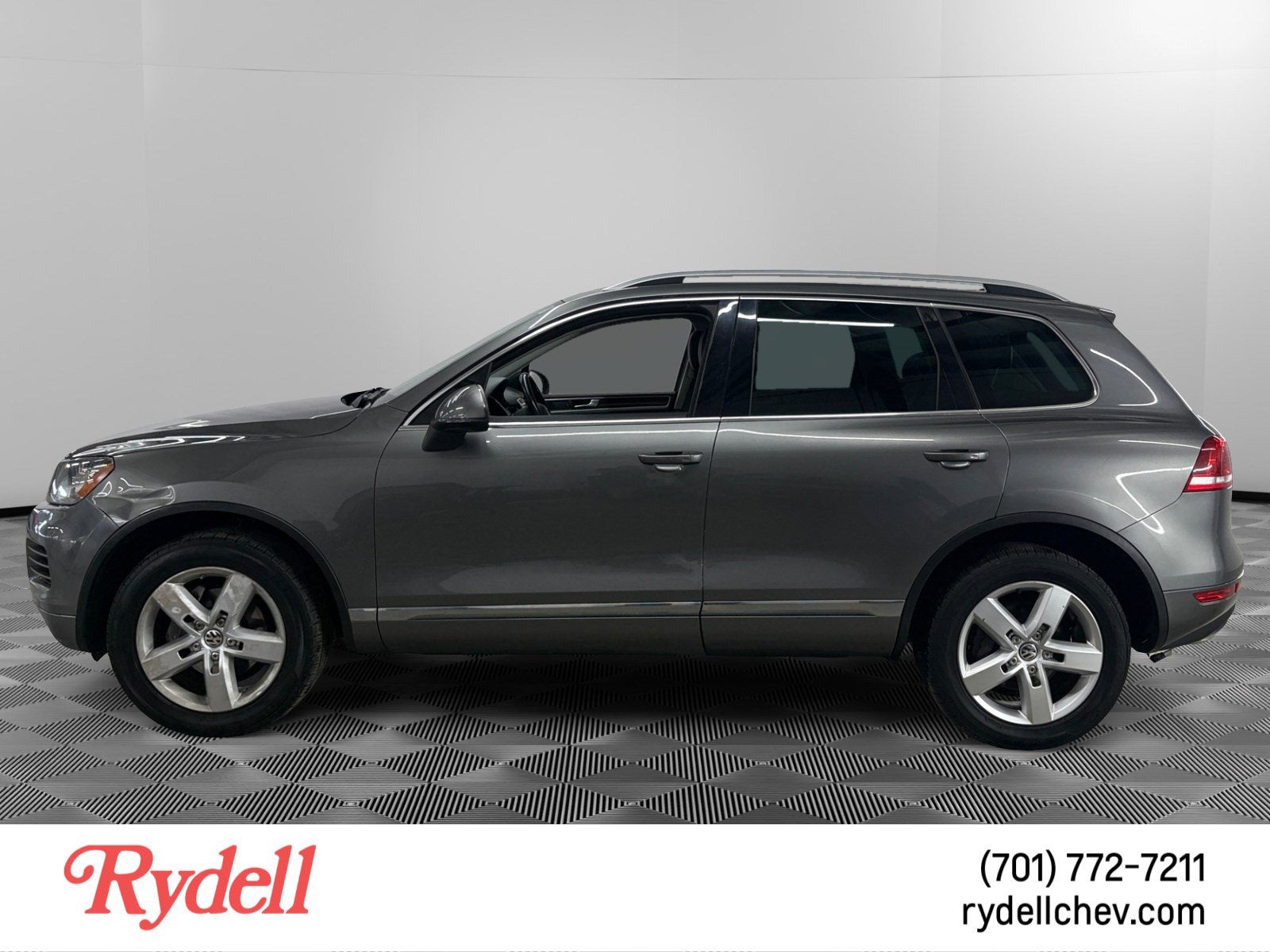 2014 Volkswagen Touareg Sport