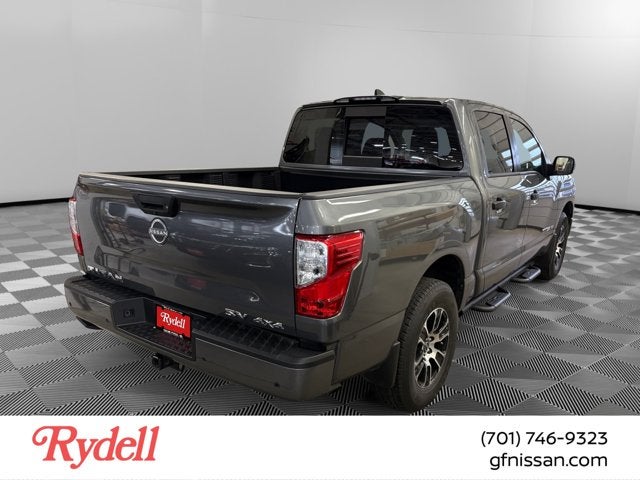 2023 Nissan Titan SV