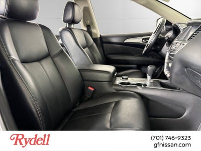 2019 Nissan Pathfinder SL