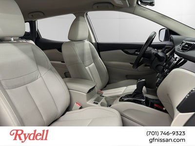 2022 Nissan Rogue Sport SL