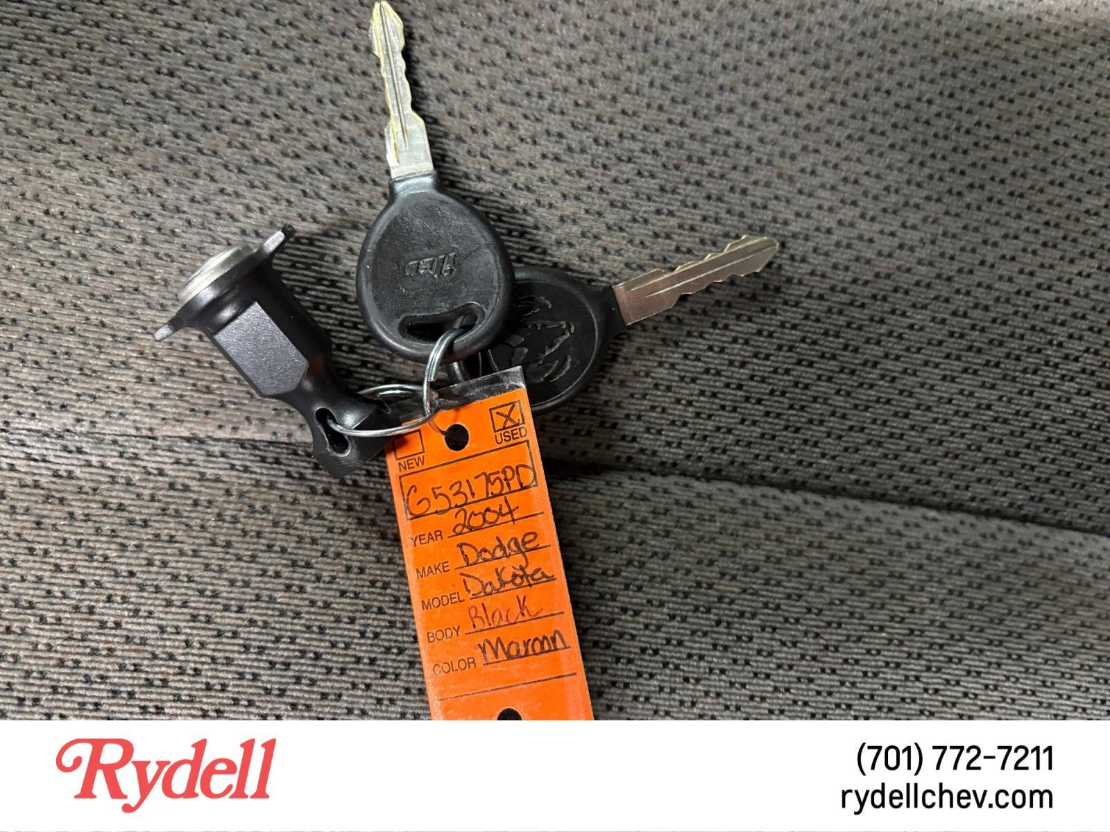 2004 Dodge Dakota Base