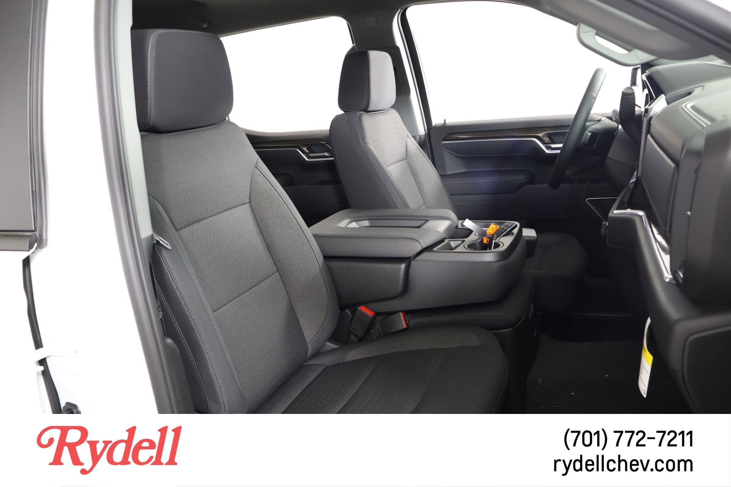 2025 Chevrolet Silverado 1500 LT (2FL)