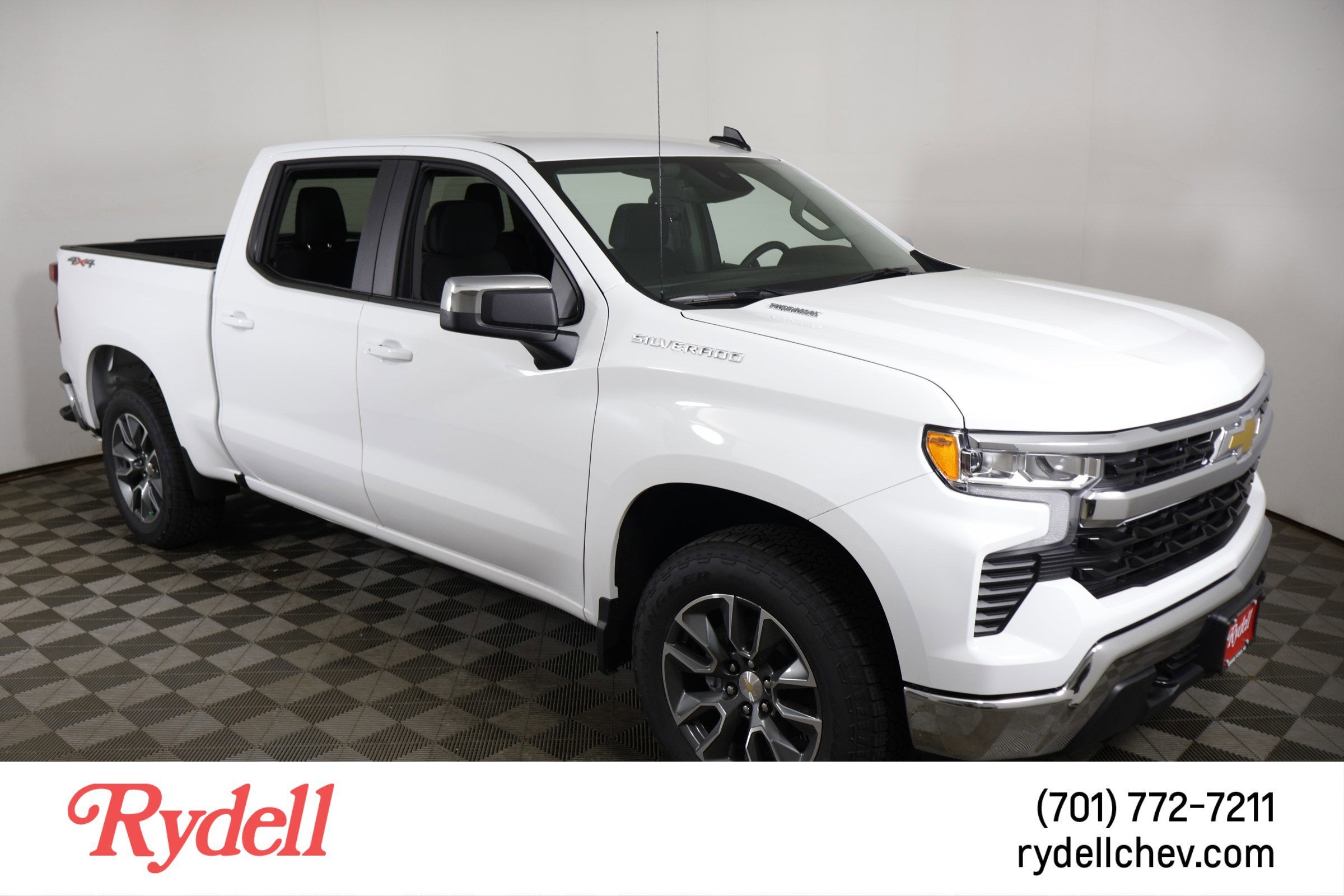 2025 Chevrolet Silverado 1500 LT (2FL)