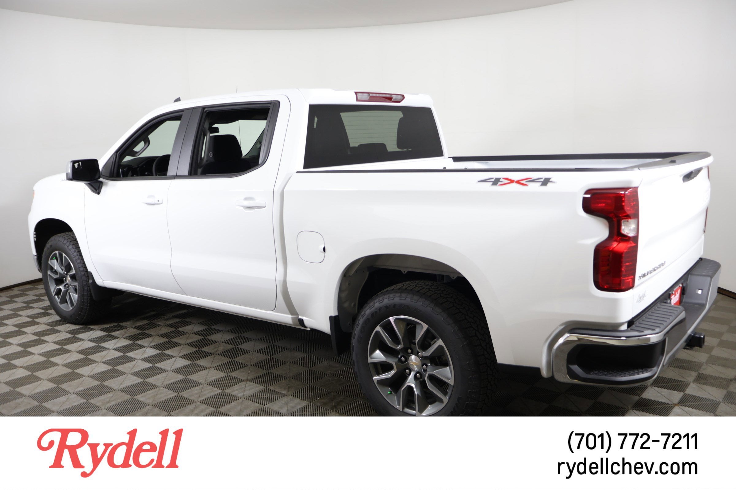 2025 Chevrolet Silverado 1500 LT (2FL)