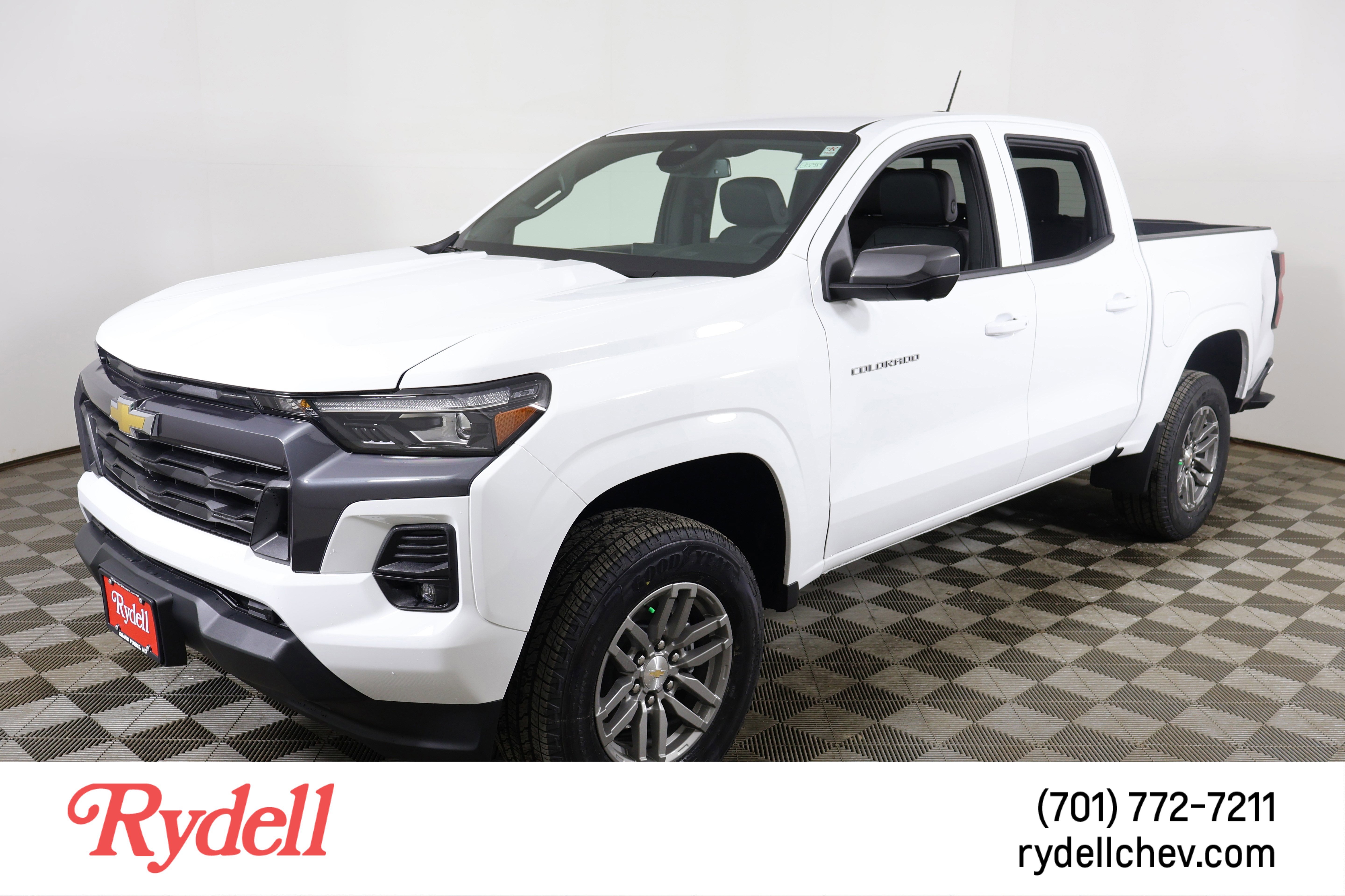 2025 Chevrolet Colorado WT/LT