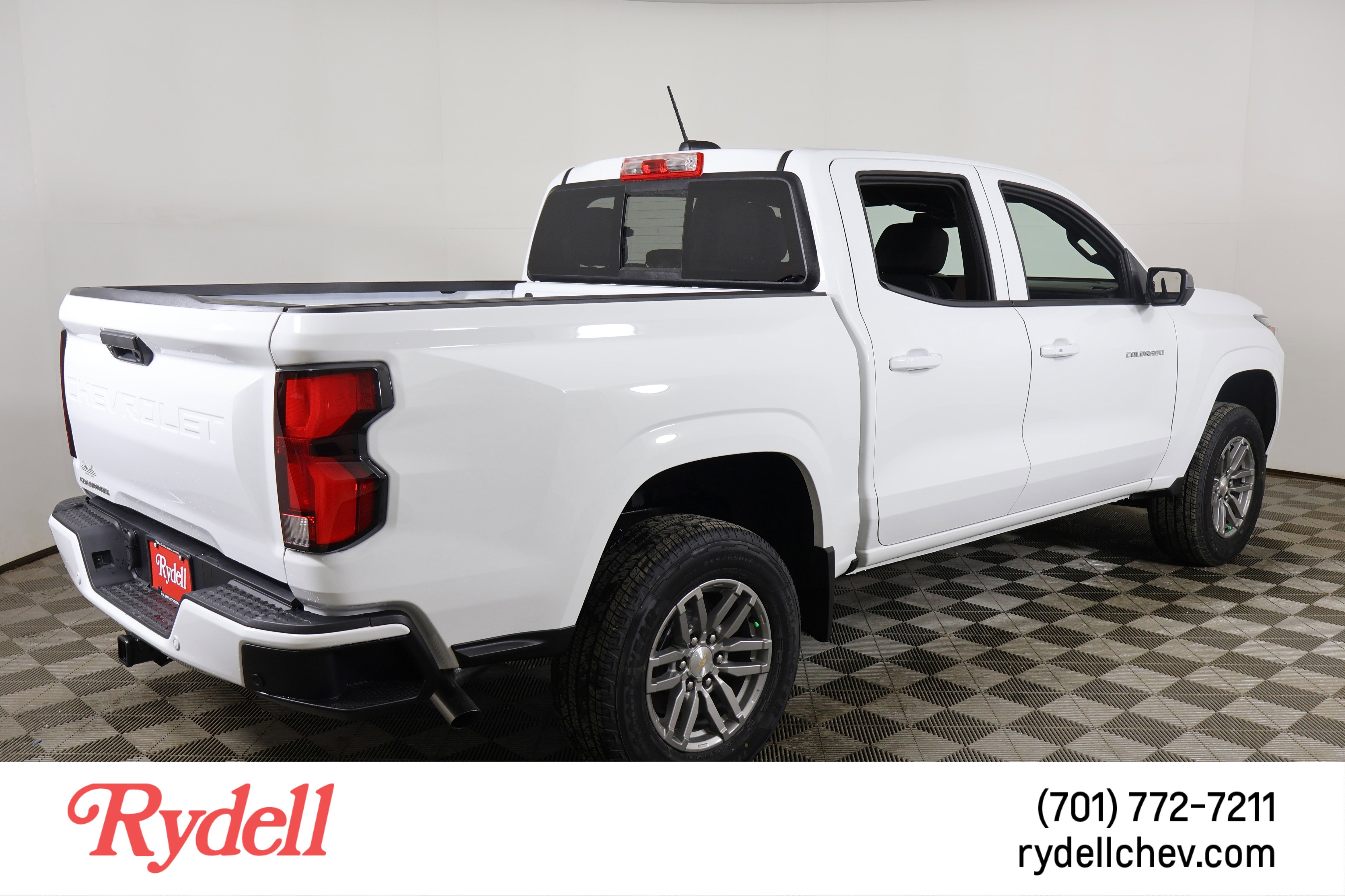 2025 Chevrolet Colorado WT/LT