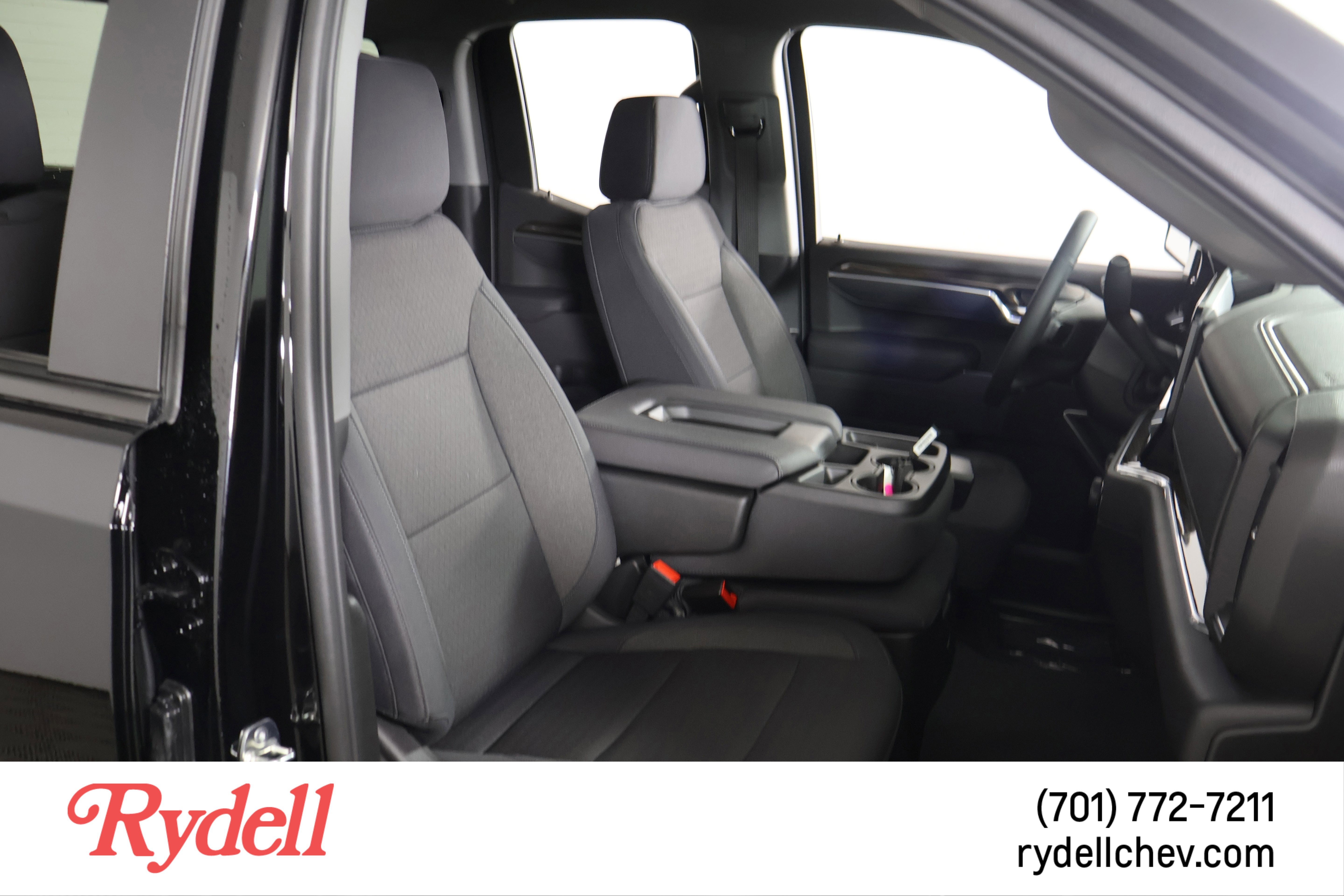 2025 Chevrolet Silverado 1500 LT (2FL)