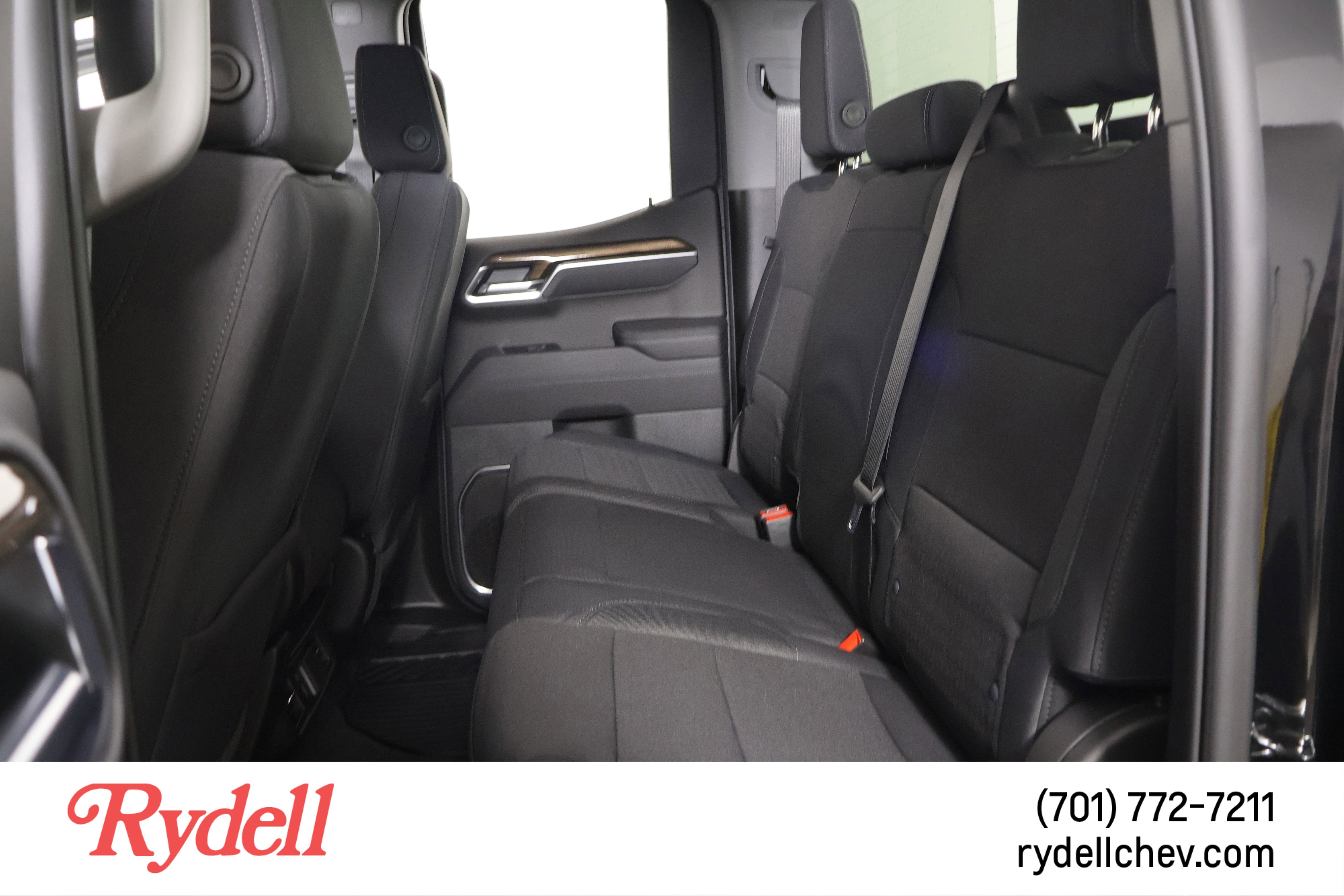 2025 Chevrolet Silverado 1500 LT (2FL)