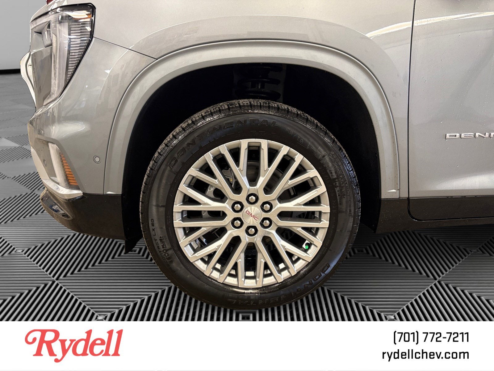 2026 GMC Acadia Denali