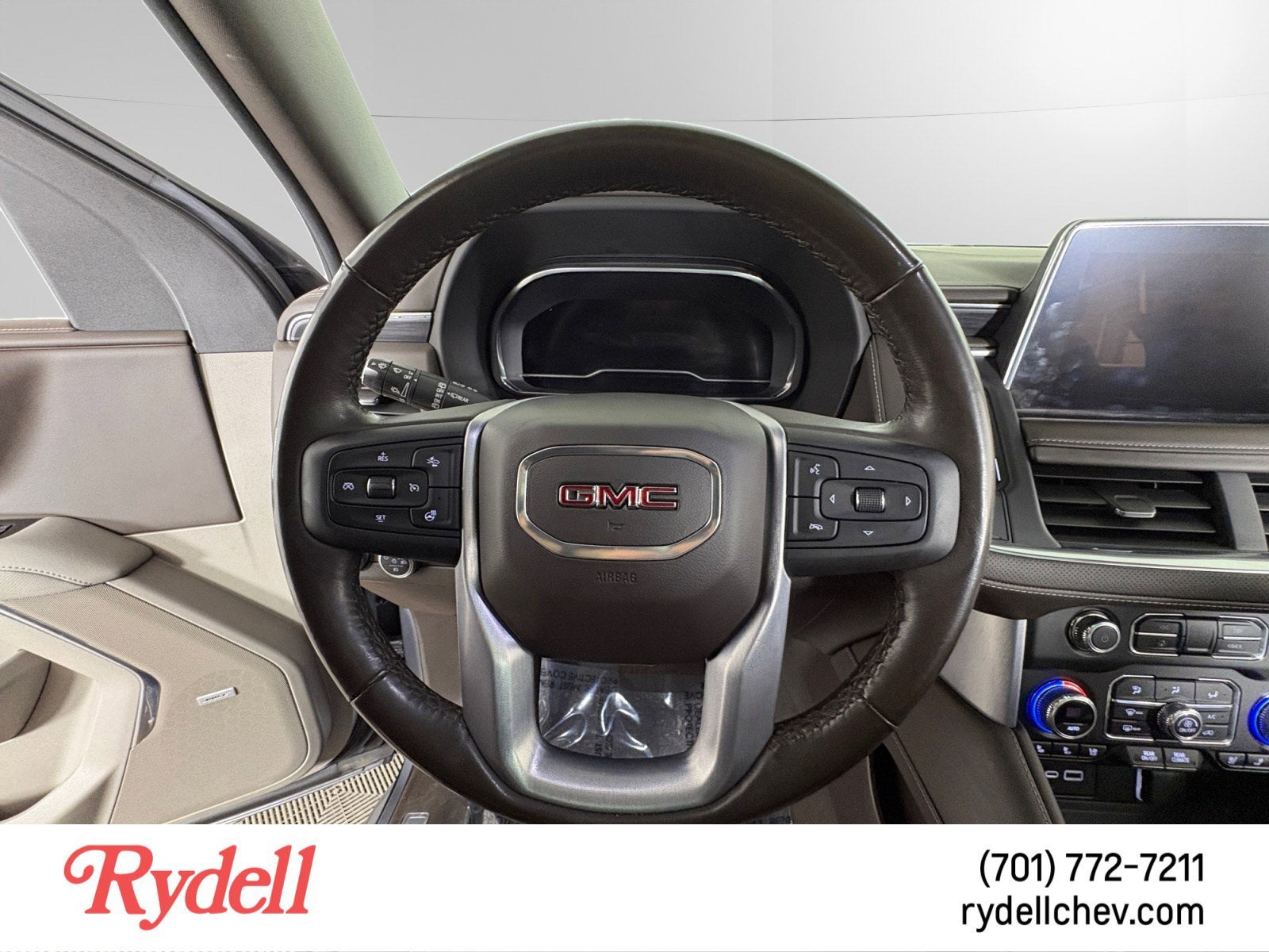 2022 GMC Yukon XL SLT