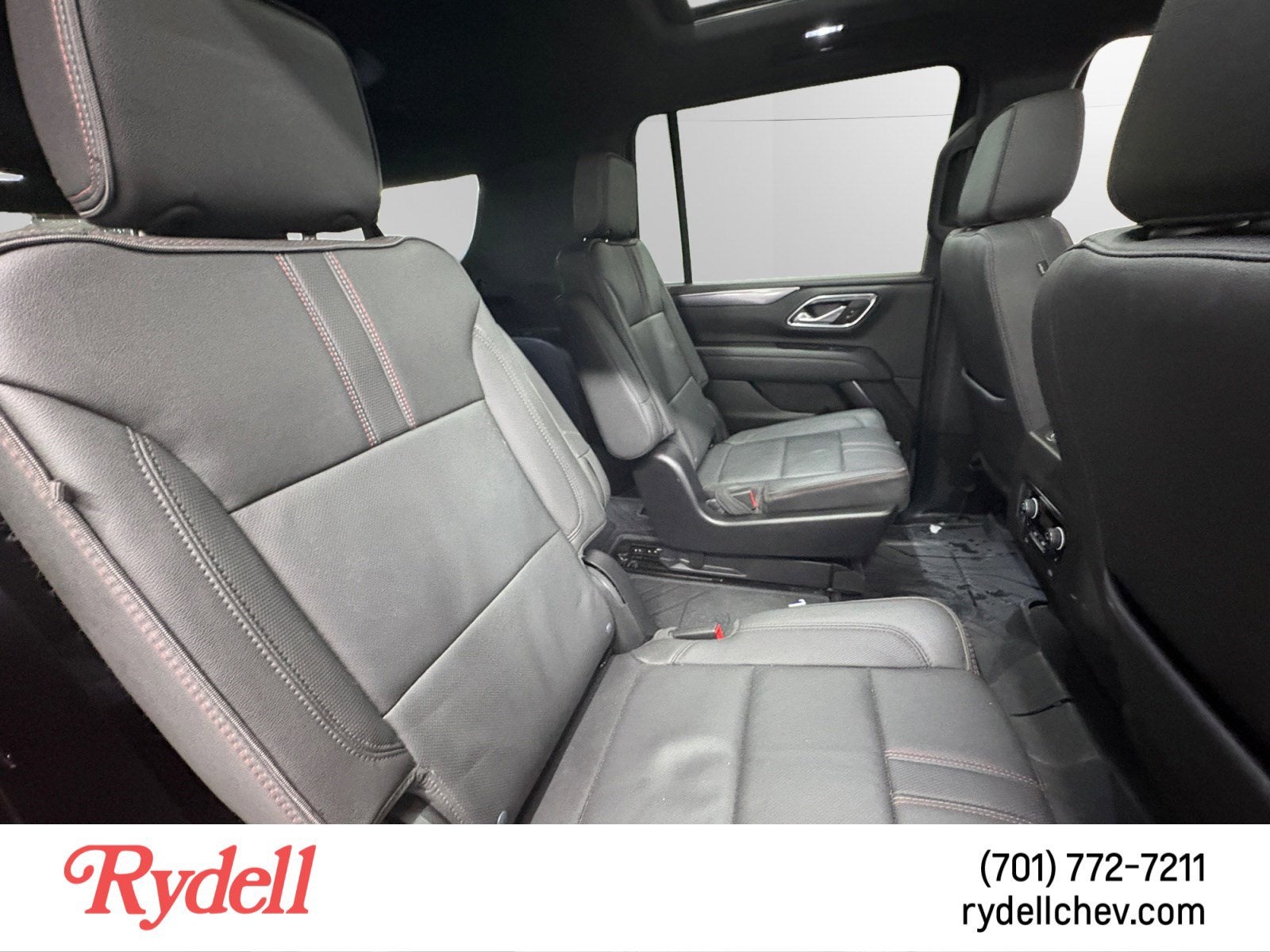 2024 Chevrolet Suburban RST