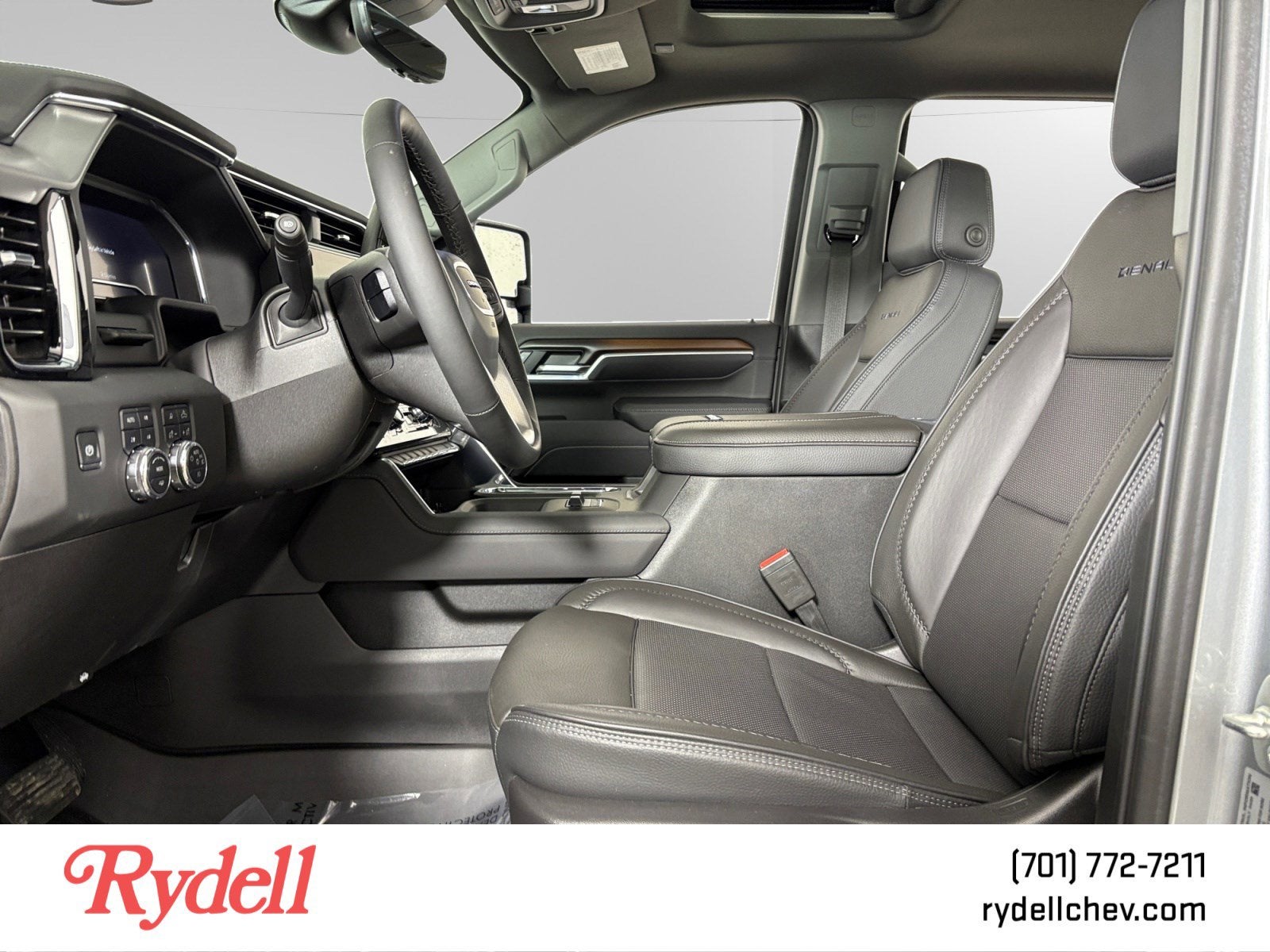 2025 GMC Sierra 2500 HD Denali