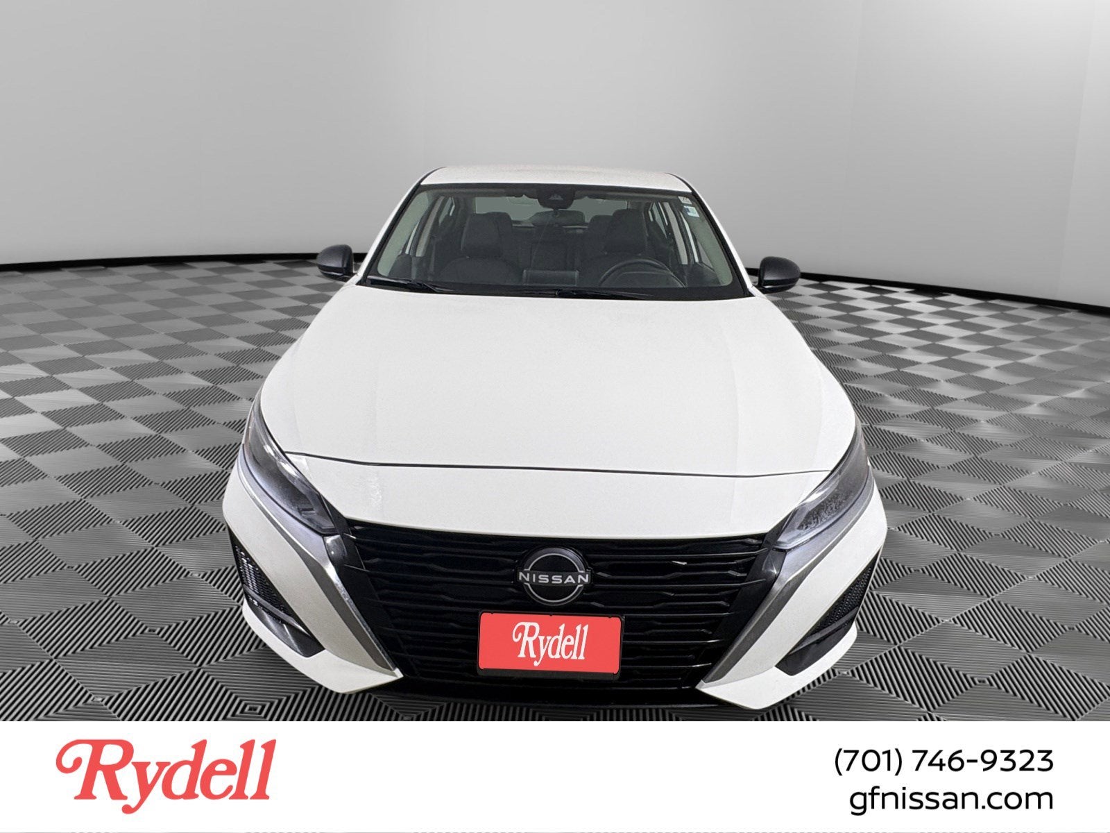 2025 Nissan Altima SV FWD