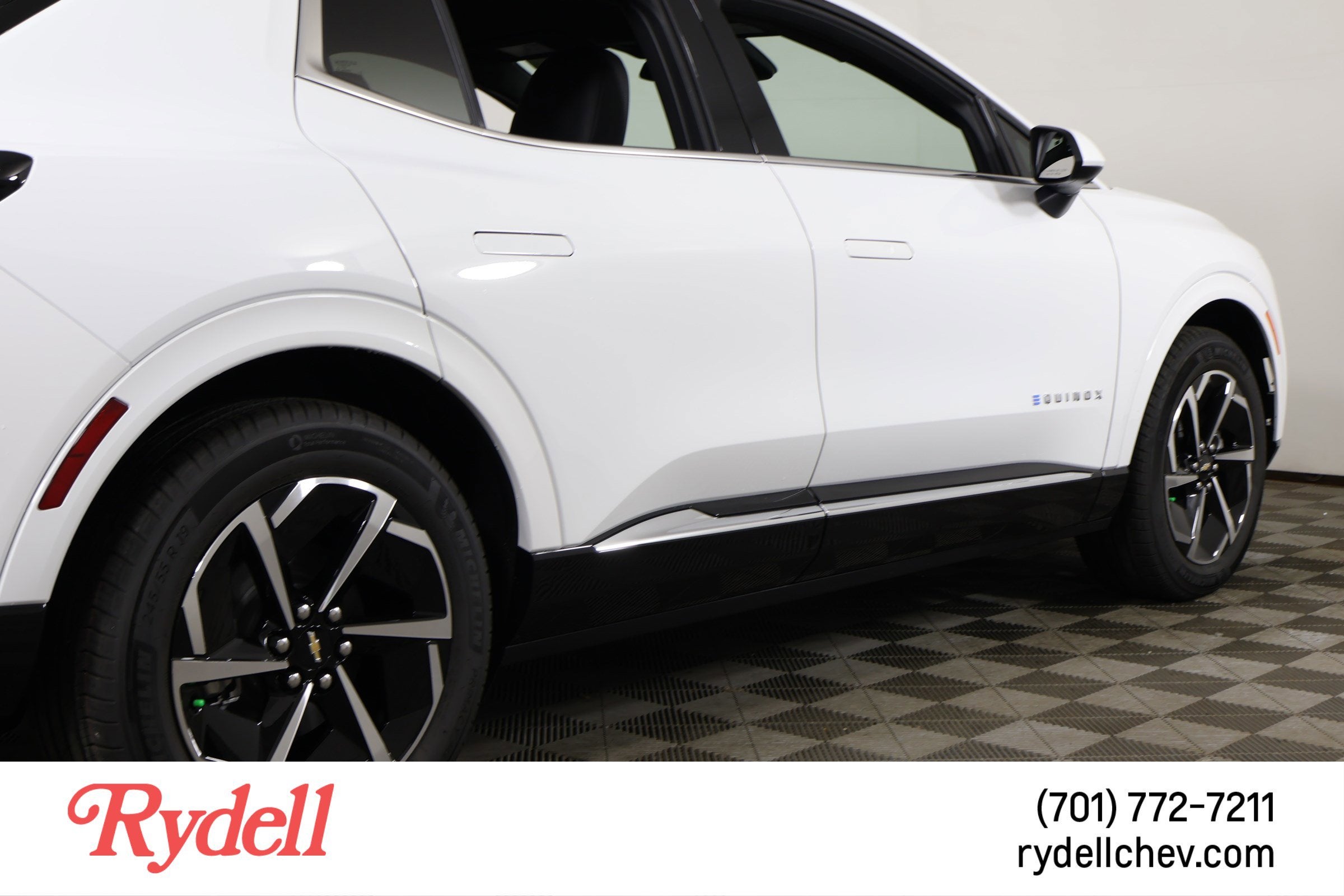 2025 Chevrolet Equinox EV LT