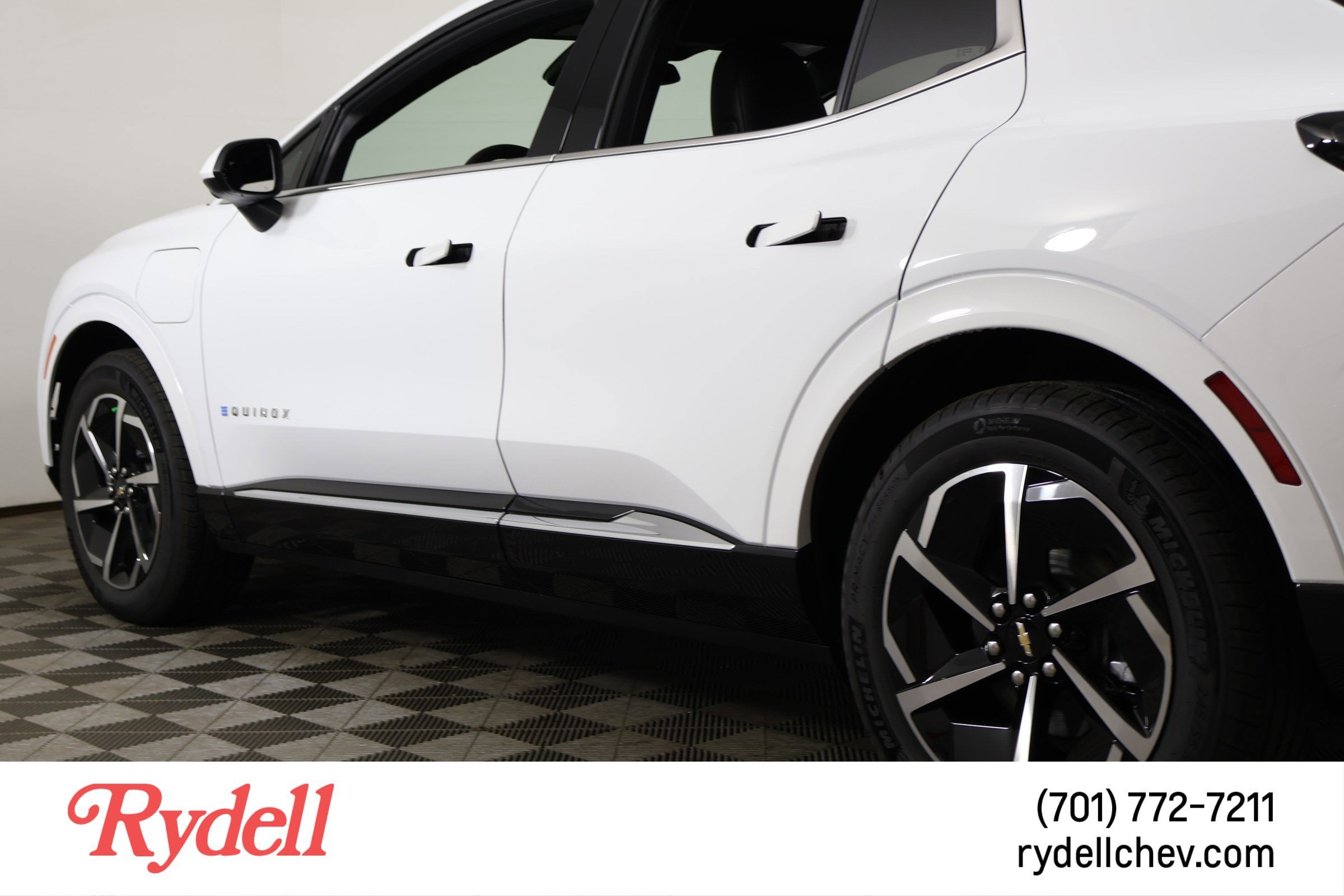 2025 Chevrolet Equinox EV LT