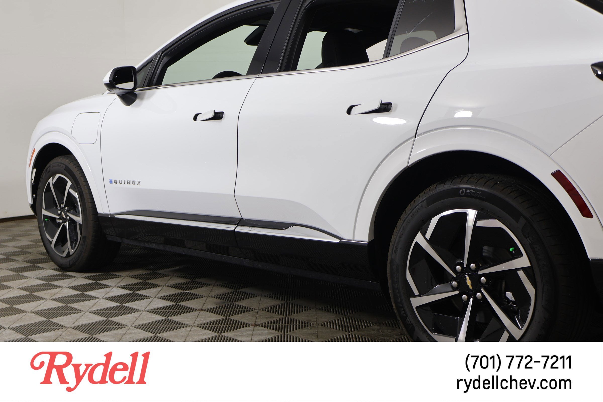 2025 Chevrolet Equinox EV LT