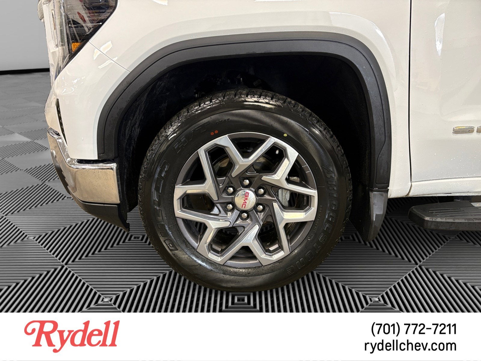 2024 GMC Sierra 1500 SLE