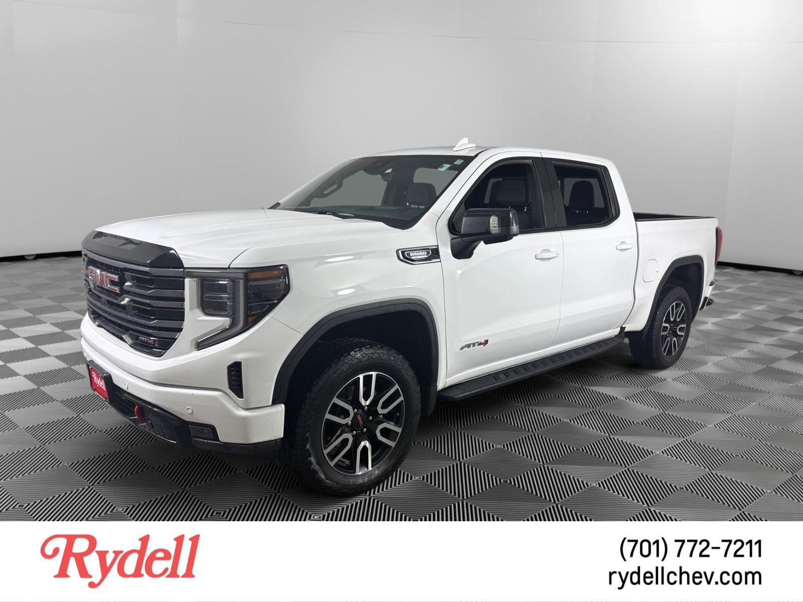 2025 GMC Sierra 1500 AT4