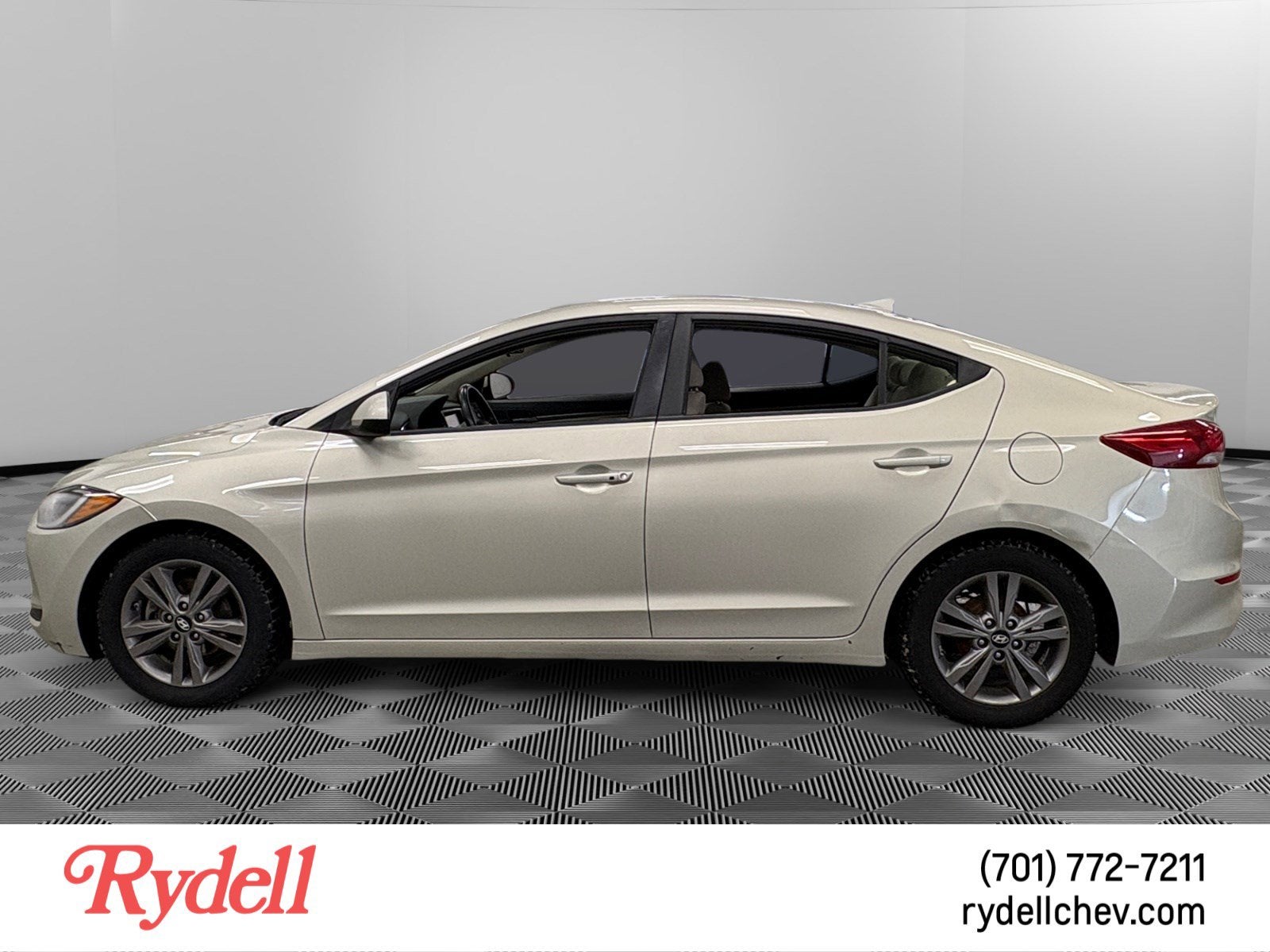 Used 2017 Hyundai Elantra SE with VIN 5NPD84LFXHH012799 for sale in Grand Forks, ND