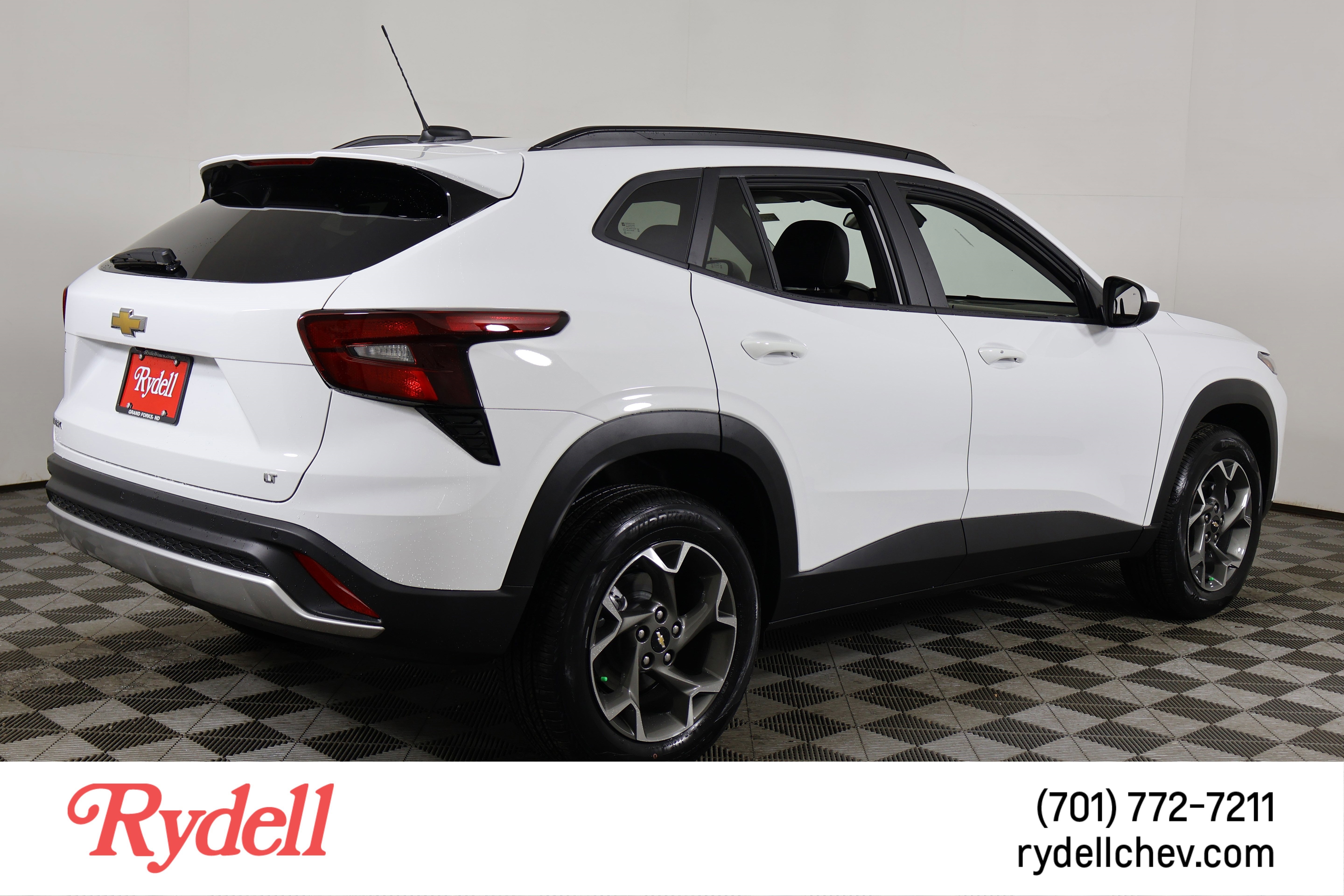 2025 Chevrolet Trax LT in Grand Forks North Dakota KL77LHEP9SC124017