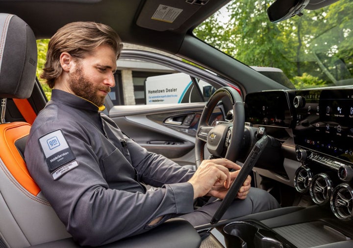 Rydell Chevrolet GMC Mobile Service Technician